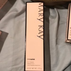 Mary Kay combo/oily Timewise cleanser